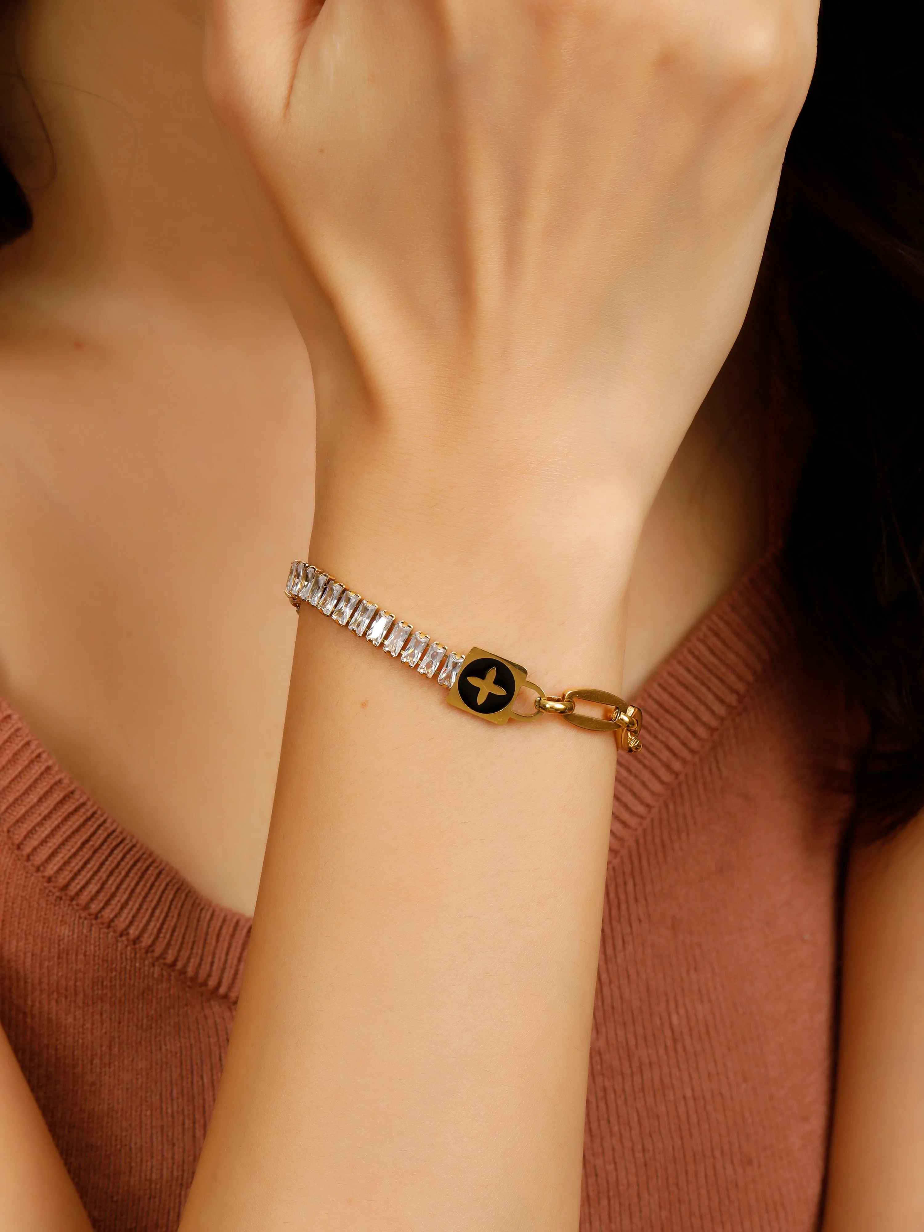 Cross Cut/Enigmatic Glow Bracelets