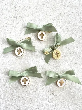 GOLD AND WHITE ROUND CROSS CHARM