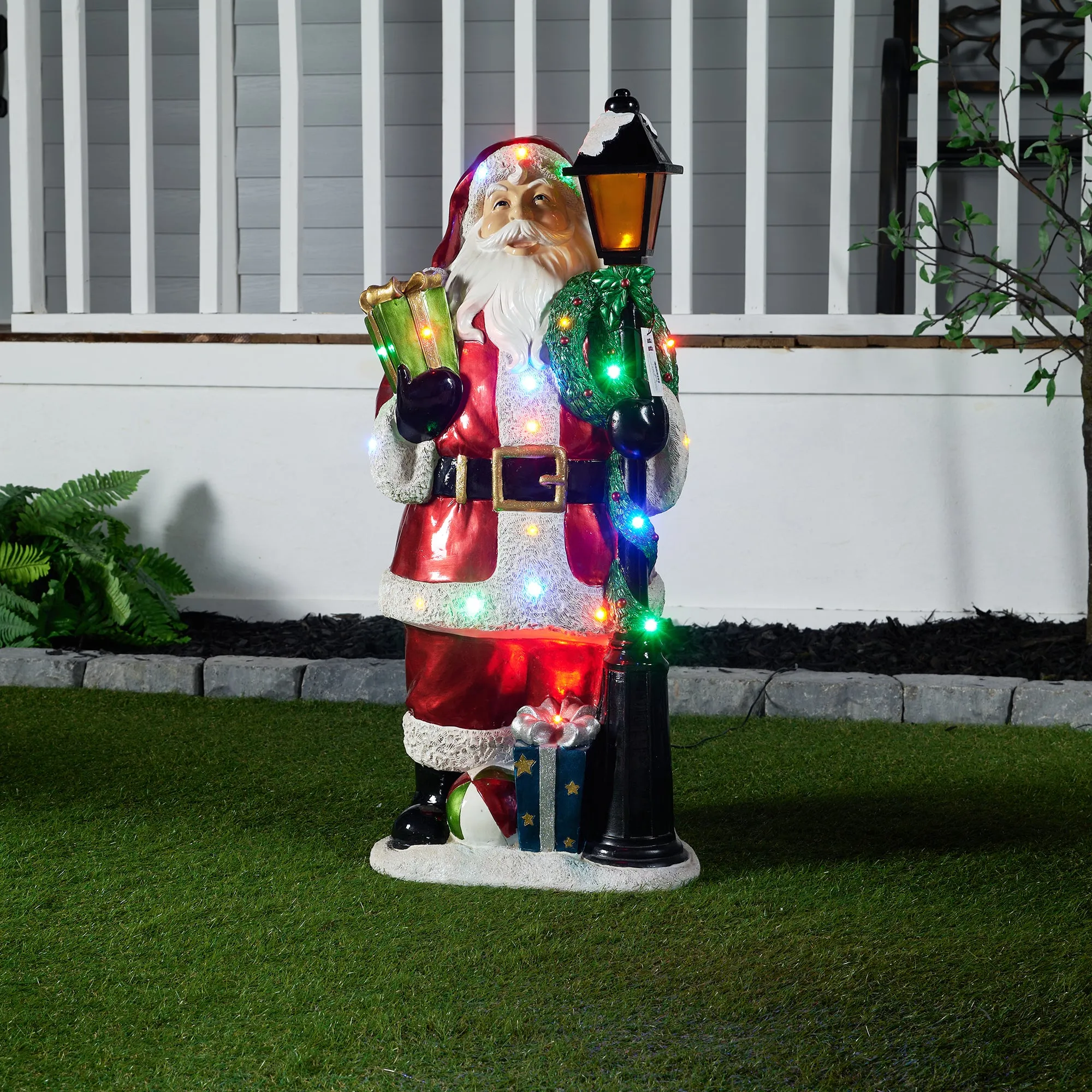 Santa Lamp Post With 22 LEDs