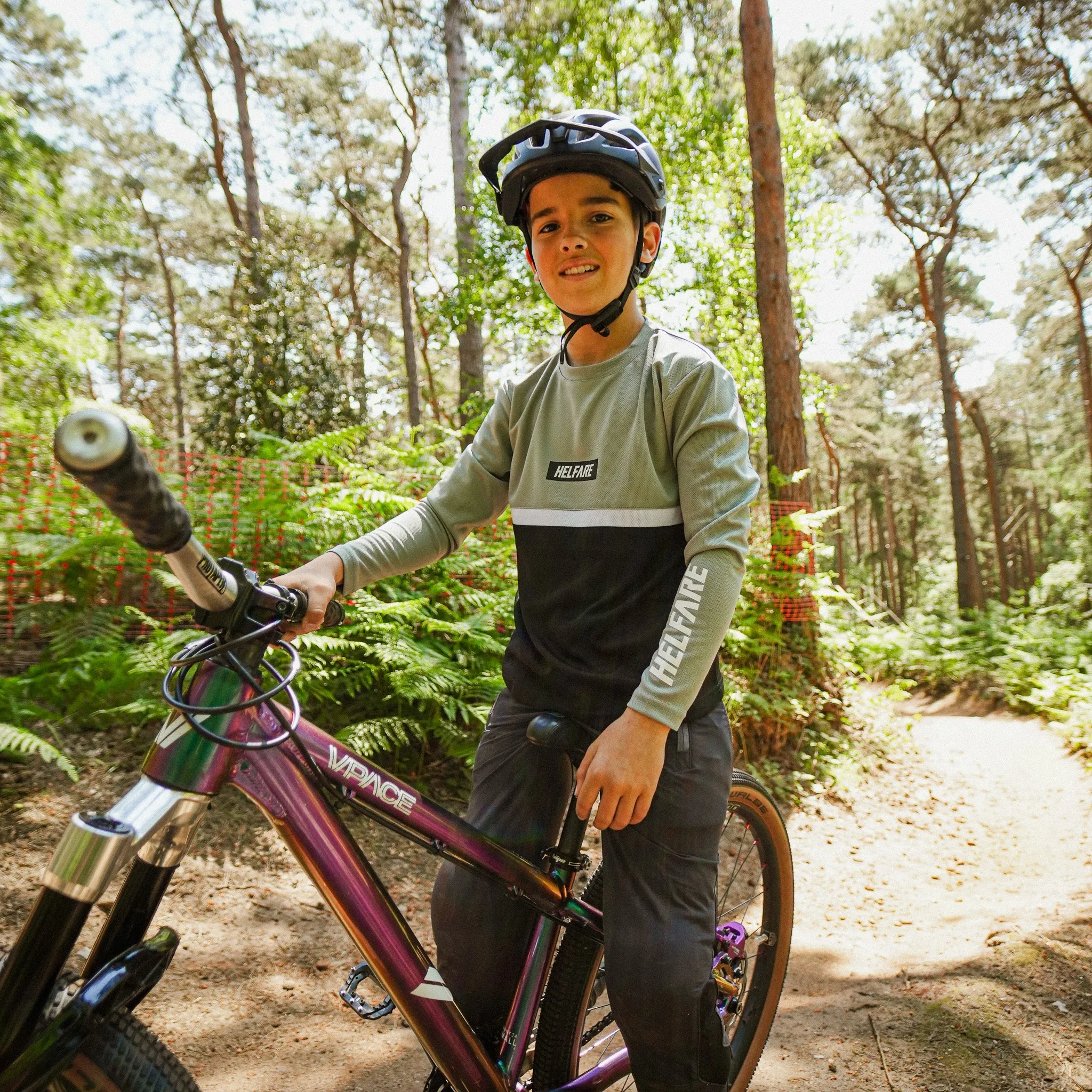 YOUTH Cadence Jersey | Black & Grey sleeve